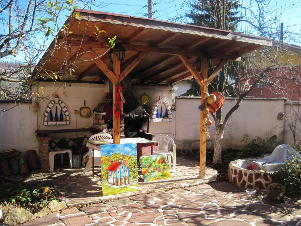 Hadjibulevata Guest House Kovachevtsi Экстерьер фото